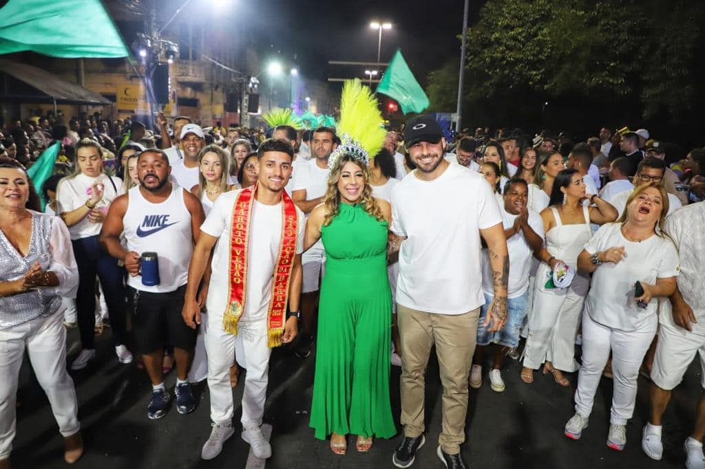 Prefeita De Sjb Carla Caputi Participa De Desfile No Carnaval De